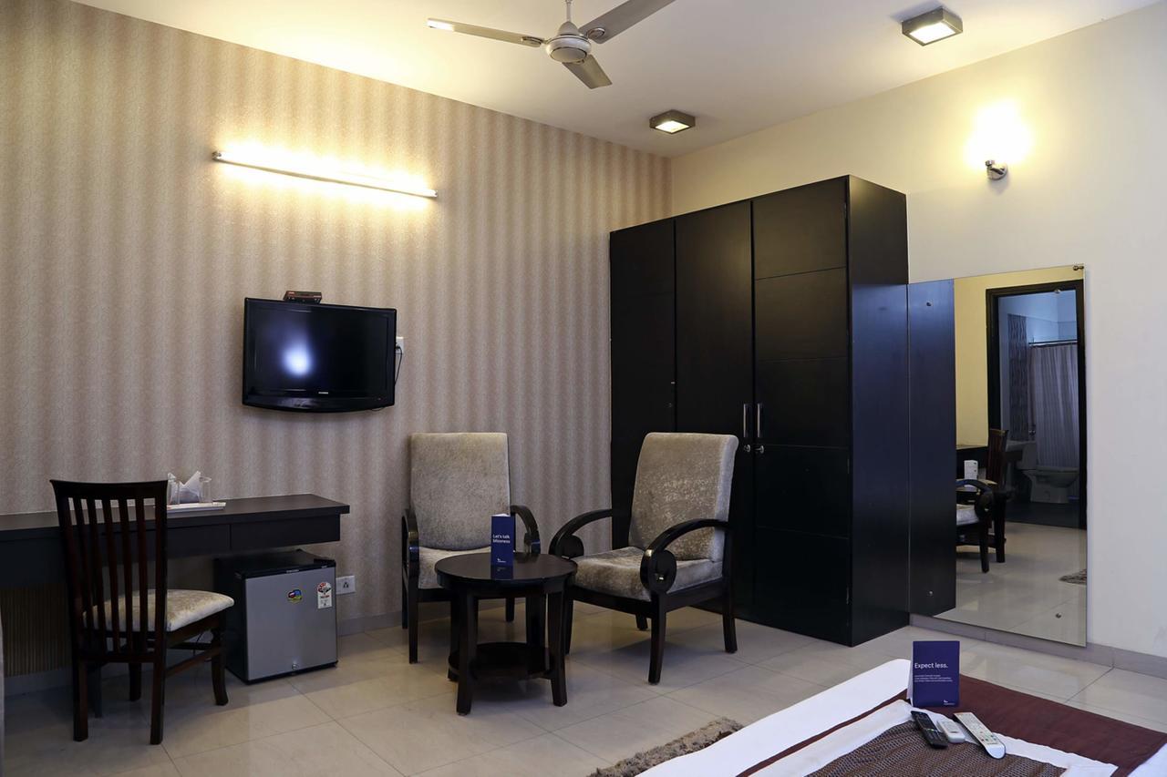 Fabhotel Signature Cyber Park Делі Екстер'єр фото