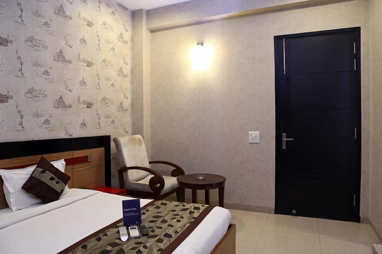 Fabhotel Signature Cyber Park Делі Екстер'єр фото