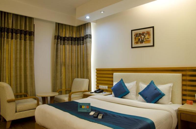 Fabhotel Signature Cyber Park Делі Екстер'єр фото